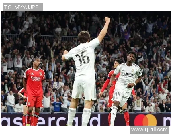 皇马大胜本菲卡四球狂潮乌龙球引发争议判罚全场沸腾